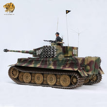 Laden Sie das Bild in den Galerie-Viewer, HOOBEN 1:10 RC RTR TANK Tiger I Late Production Michael Wittmann Heavy Tank WORLD WAR II Master Painting Camouflage & Zimmerit 6619