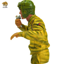 Laden Sie das Bild in den Galerie-Viewer, 1/10 Figure Soldier Wittmann and Brad Pitt for HOOBEN FURY and Tiger