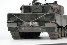 Afbeelding in Gallery-weergave laden, HOOEN 1/16 German Leopard2A4 L2A4 Main Battle Tank RTR 6608