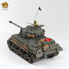Laden Sie das Bild in den Galerie-Viewer, HOOBEN 1/10 M4A3E8 Fury Sherman Master Camouflage RTR 6620