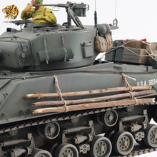 Laden Sie das Bild in den Galerie-Viewer, HOOBEN 1/10 M4A3E8 Fury Sherman Master Camouflage RTR 6620
