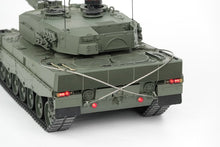 Cargar imagen en el visor de la galería, HOOEN 1/16 German Leopard2A4 L2A4 Main Battle Tank RTR 6608
