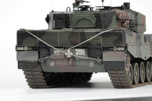 Cargar imagen en el visor de la galería, HOOEN 1/16 German Leopard2A4 L2A4 Main Battle Tank RTR 6608
